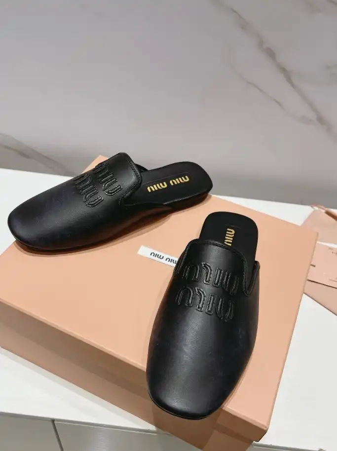 hype Miu Miu Slippers