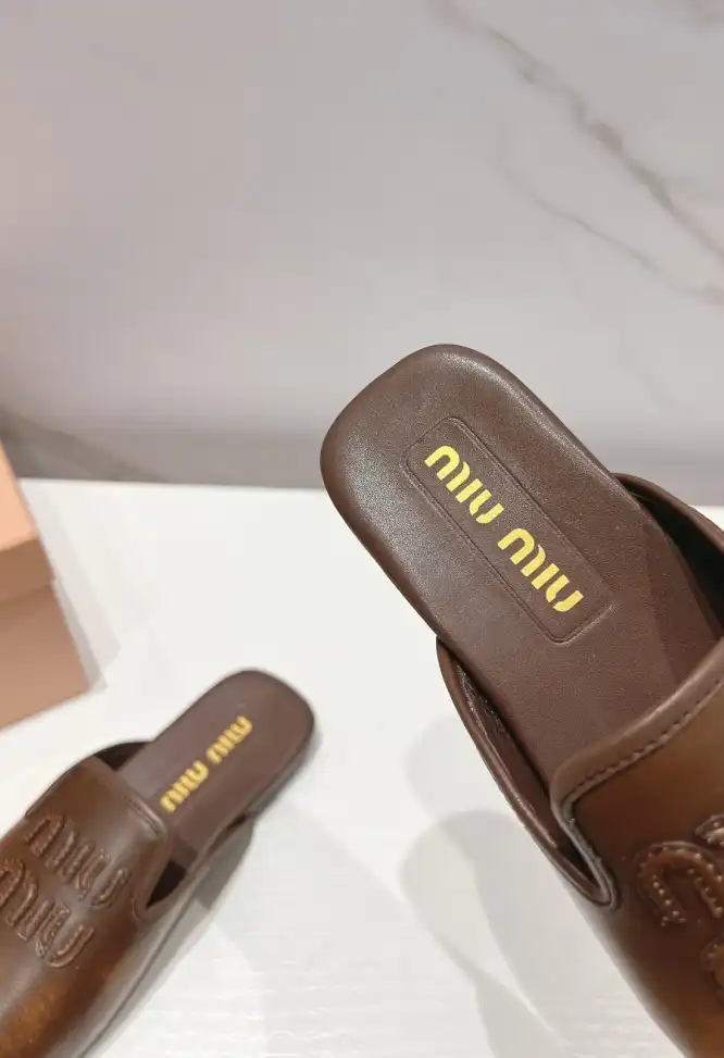 hype Miu Miu Slippers