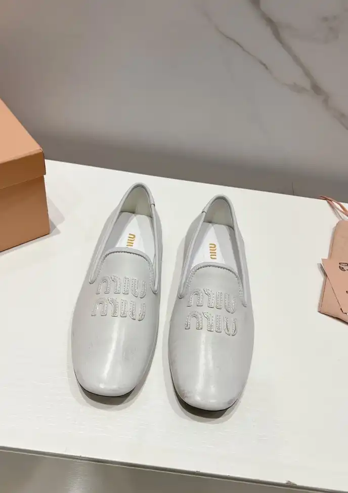 hype Miu Miu Leather Shoes