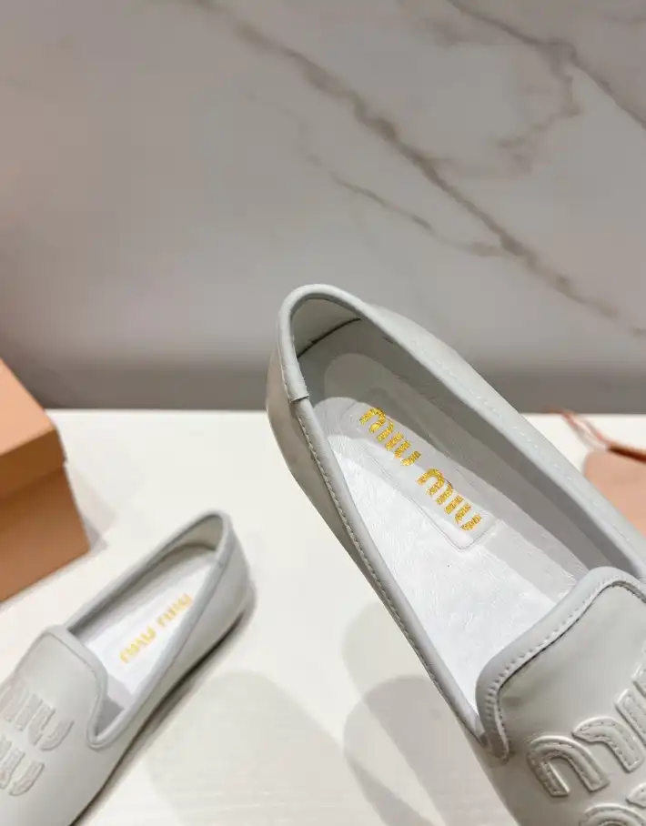 hype Miu Miu Leather Shoes