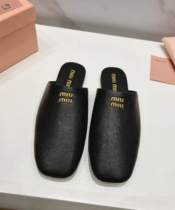 hype Miu Miu Slippers