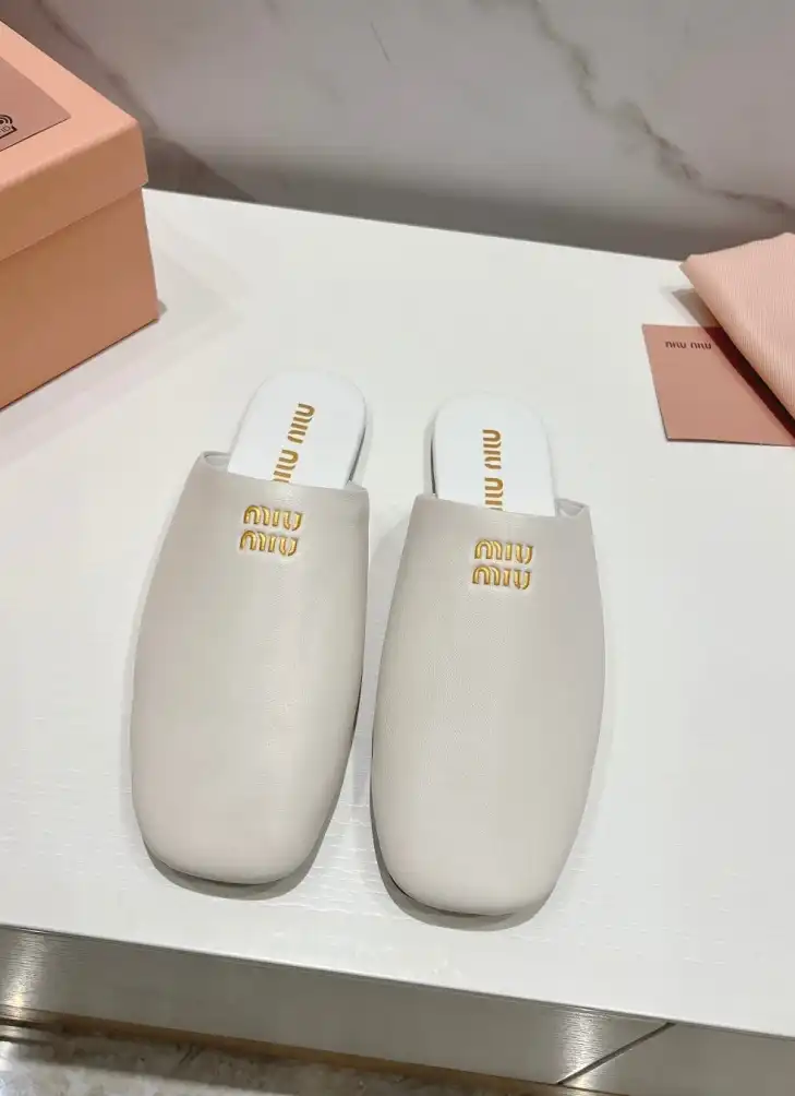 hype Miu Miu Slippers