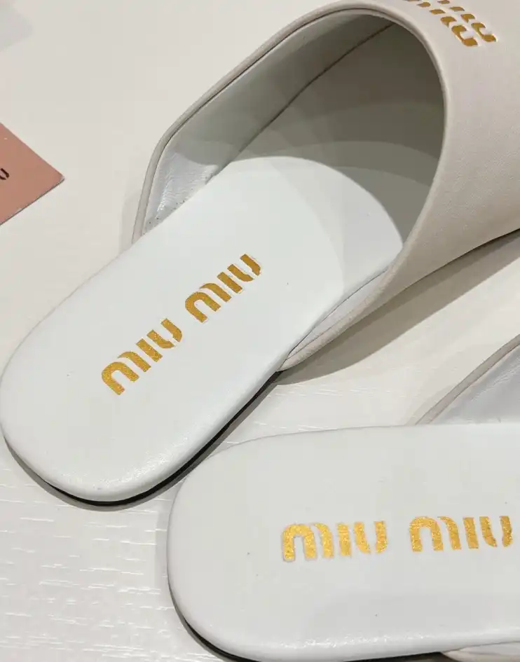 hype Miu Miu Slippers