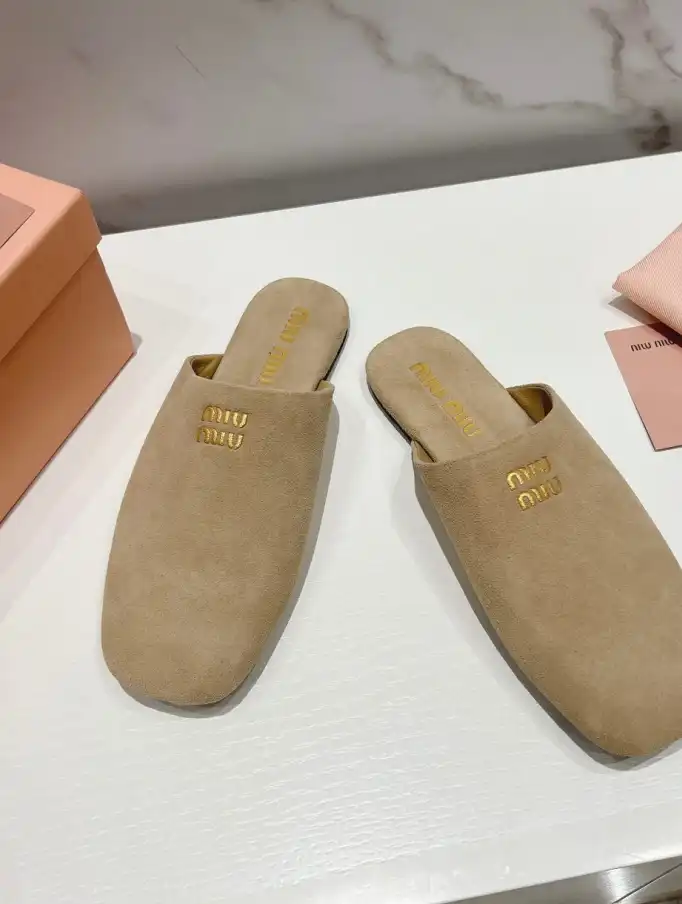 hype Miu Miu Slippers