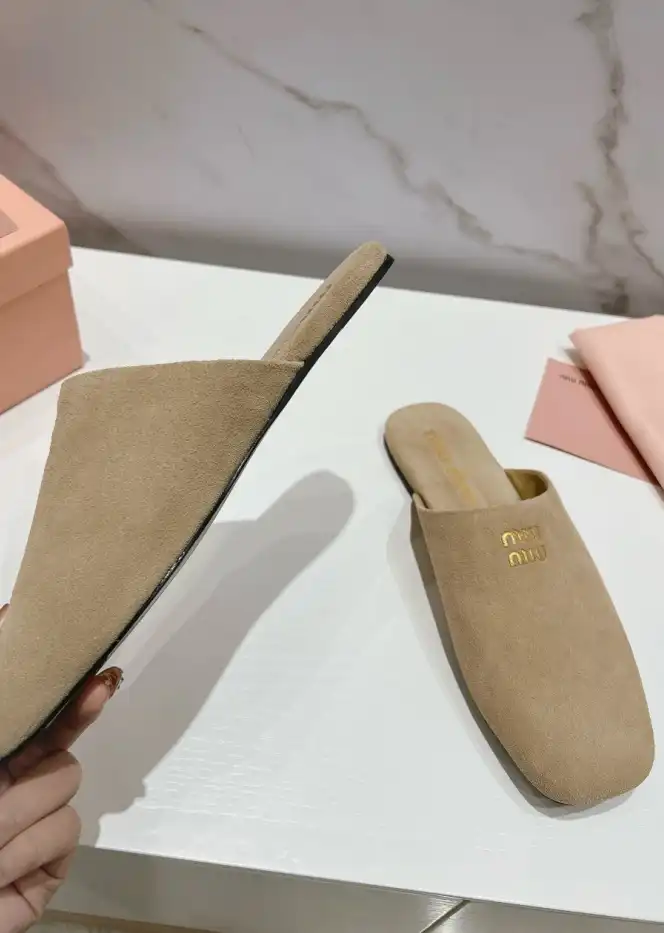 hype Miu Miu Slippers