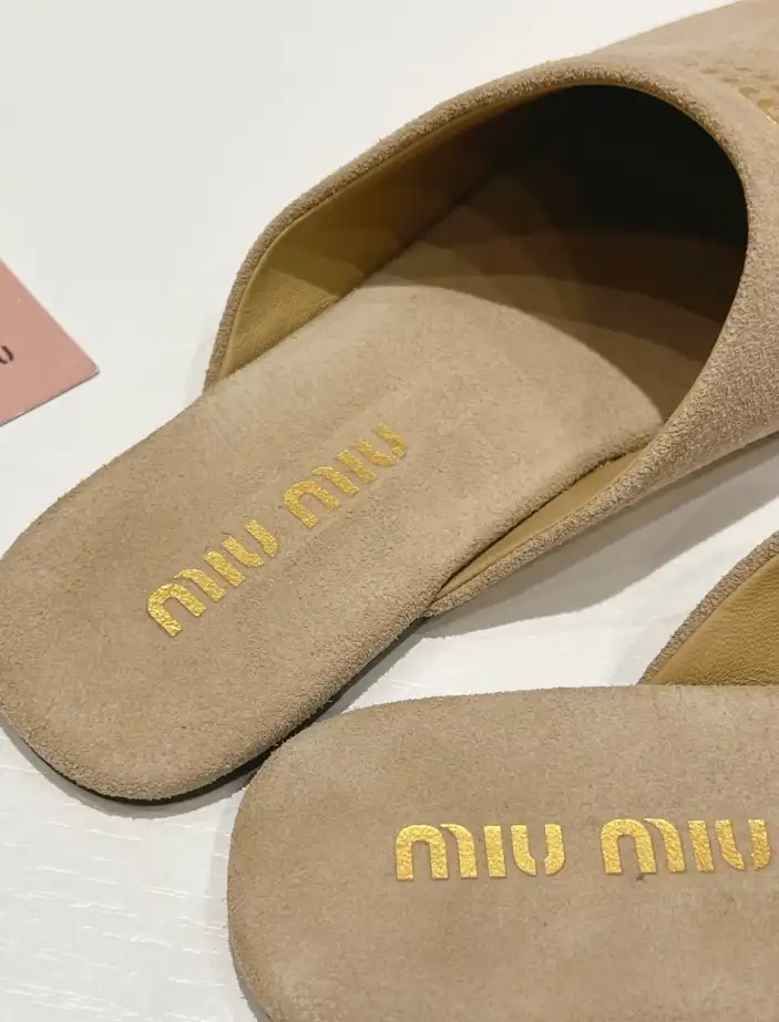 hype Miu Miu Slippers