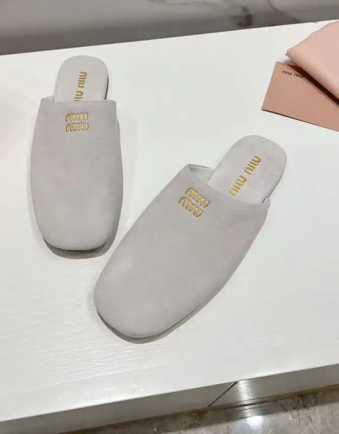 hype Miu Miu Slippers