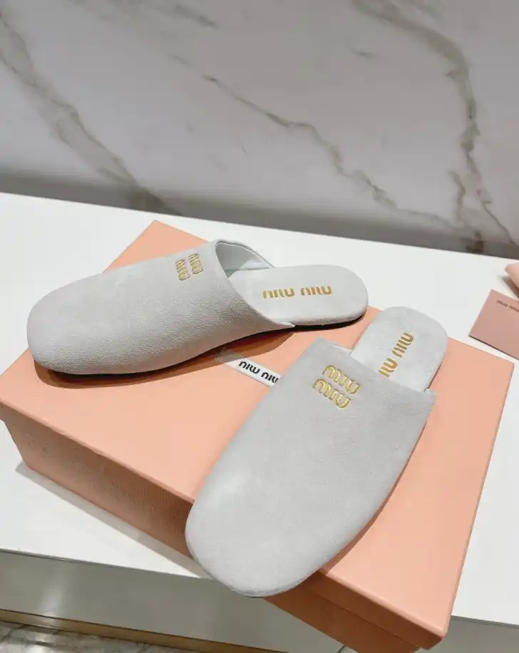 hype Miu Miu Slippers