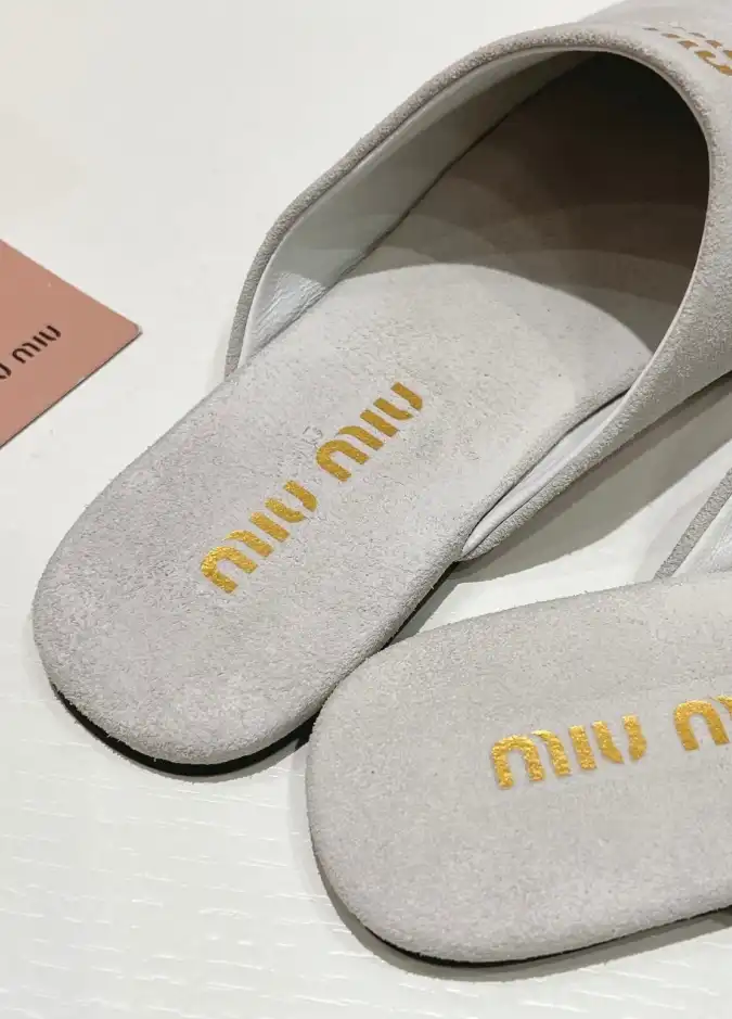 hype Miu Miu Slippers