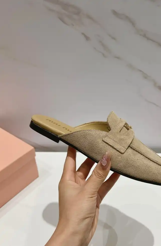 hype Miu Miu Slippers