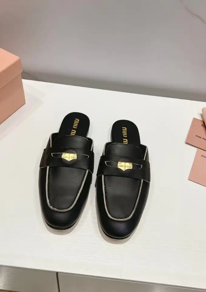 hype Miu Miu Slippers