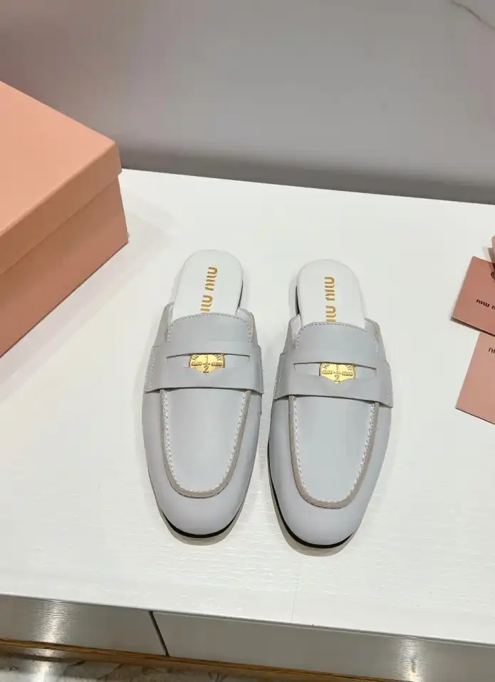 hype Miu Miu Slippers