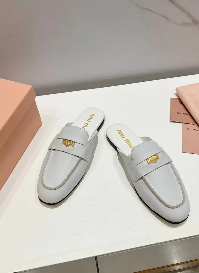 hype Miu Miu Slippers