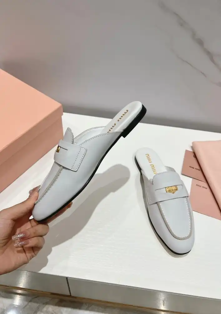 hype Miu Miu Slippers