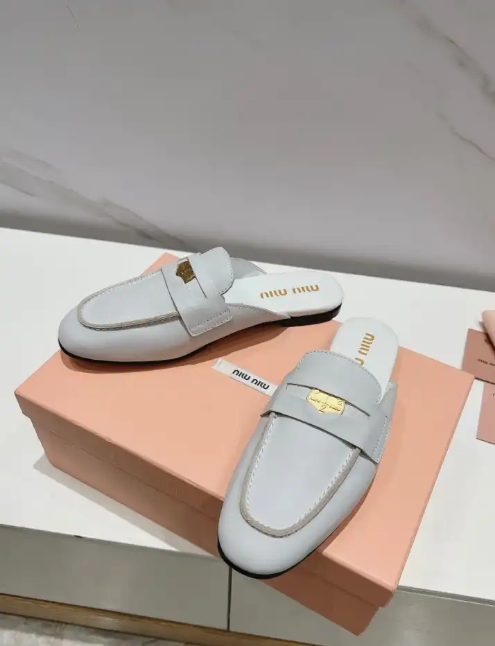 hype Miu Miu Slippers