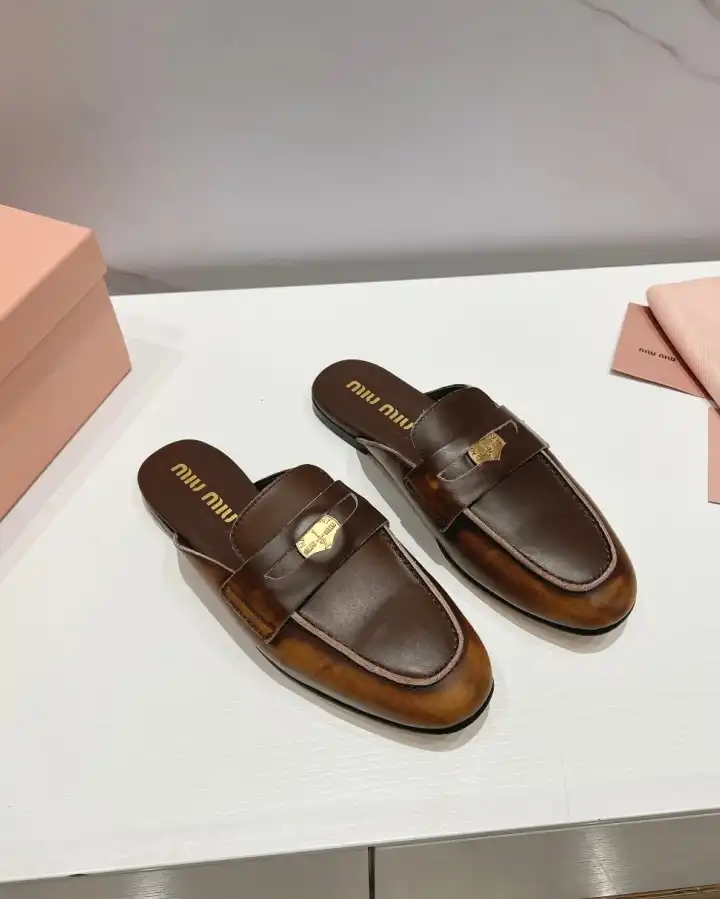 hype Miu Miu Slippers