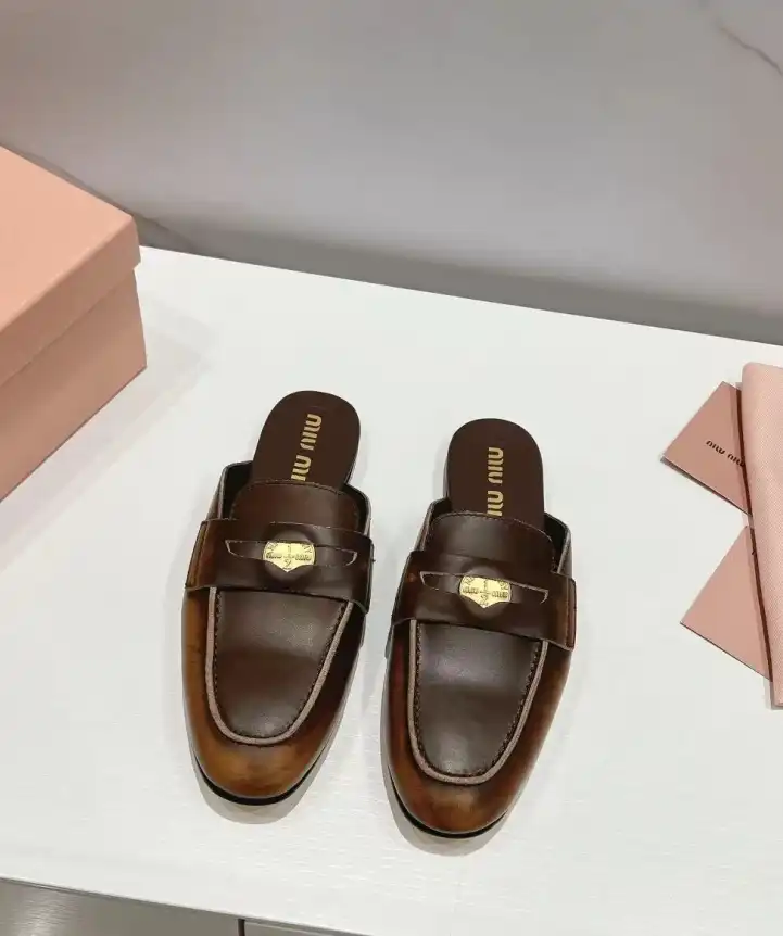 hype Miu Miu Slippers