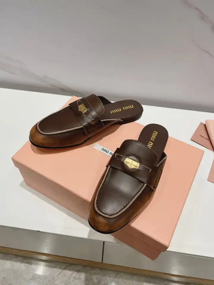 hype Miu Miu Slippers