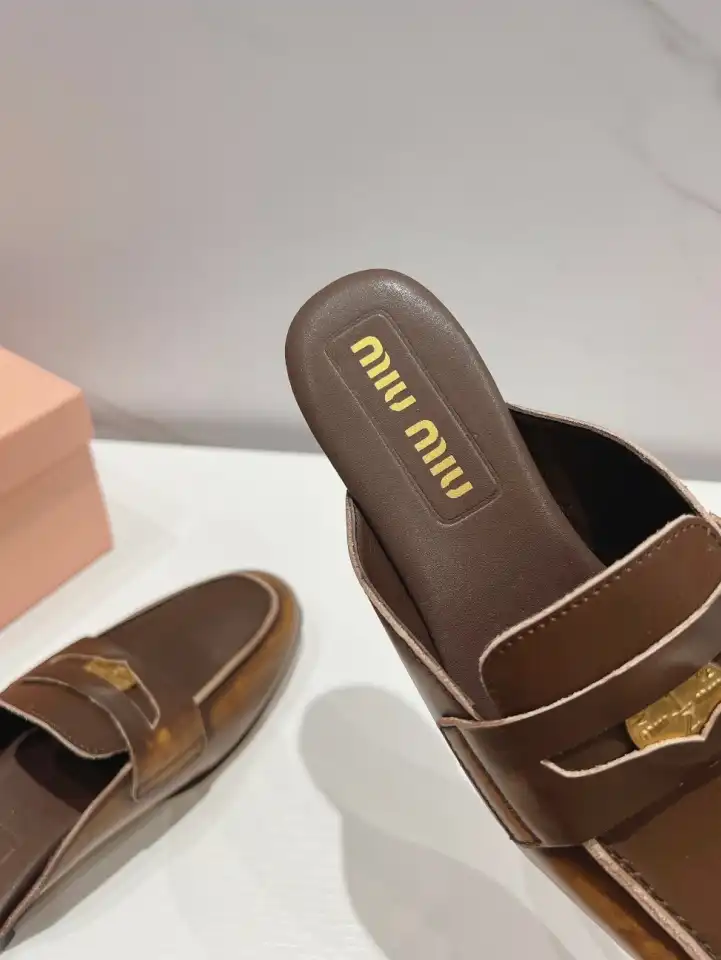 hype Miu Miu Slippers