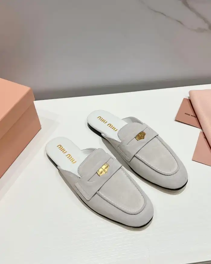 hype Miu Miu Slippers