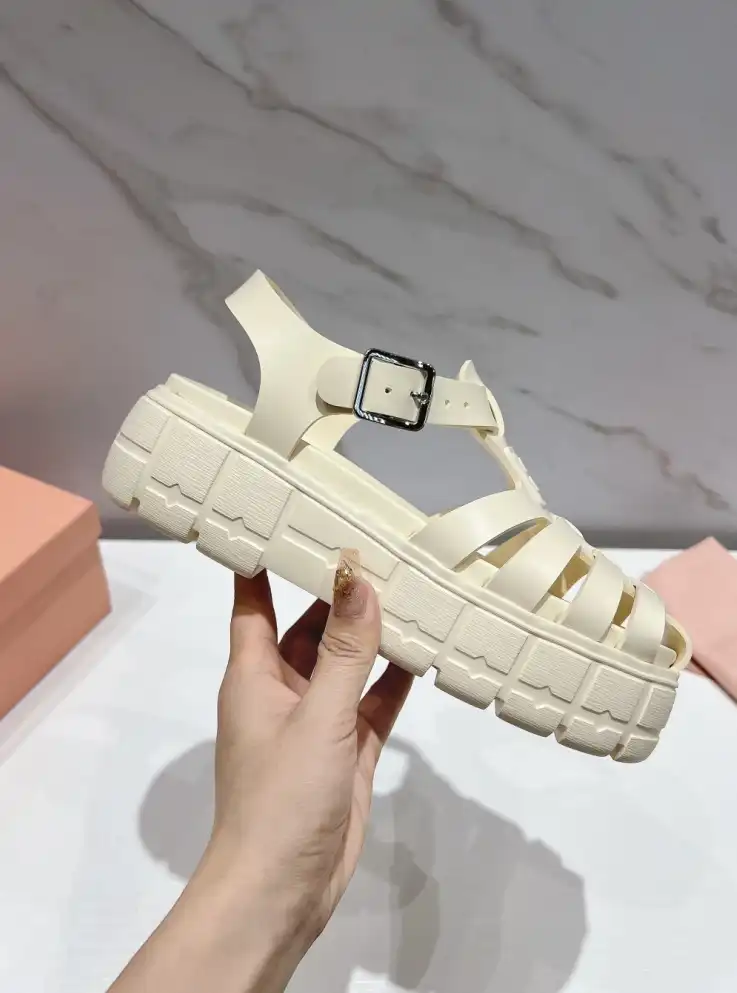 hype Miu Miu Sandals