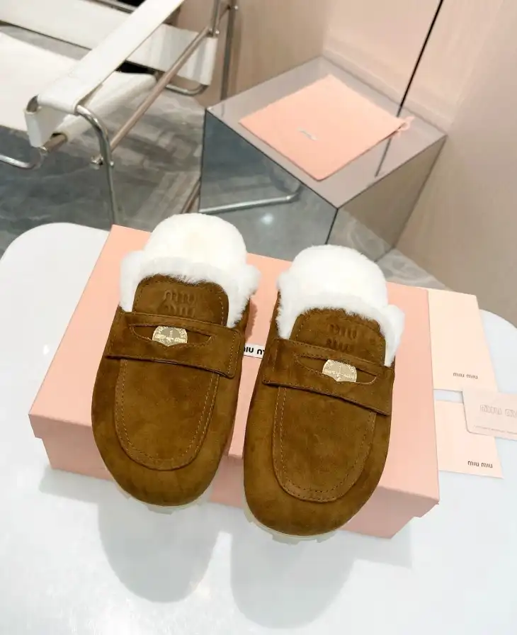 hype Miu Miu Slippers