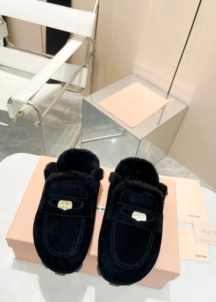 hype Miu Miu Slippers