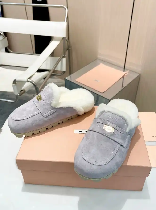 hype Miu Miu Slippers