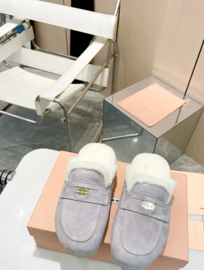 hype Miu Miu Slippers