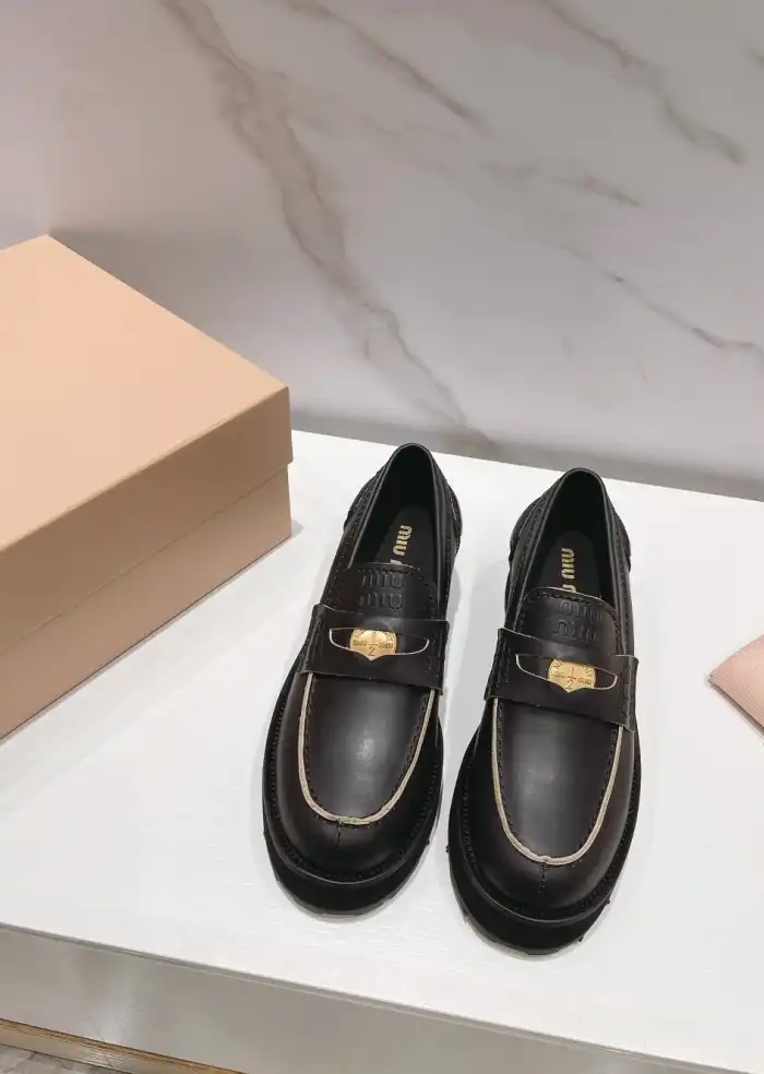 hype Miu Miu Leather Shoes