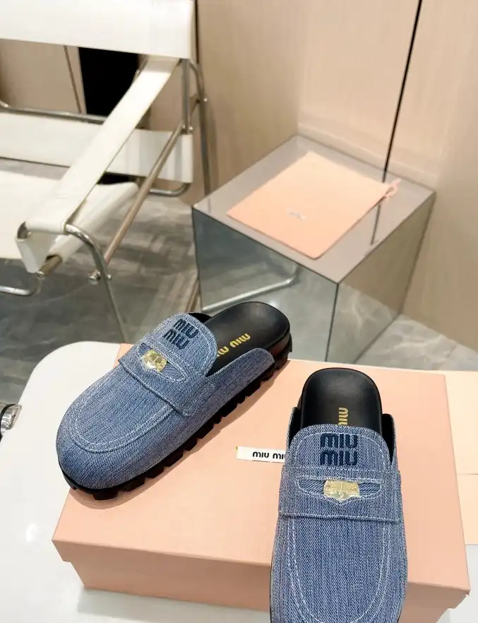 hype Miu Miu Slippers