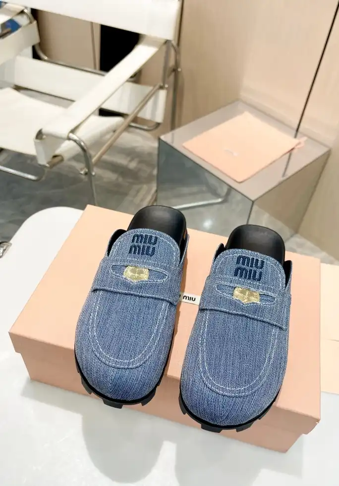 hype Miu Miu Slippers