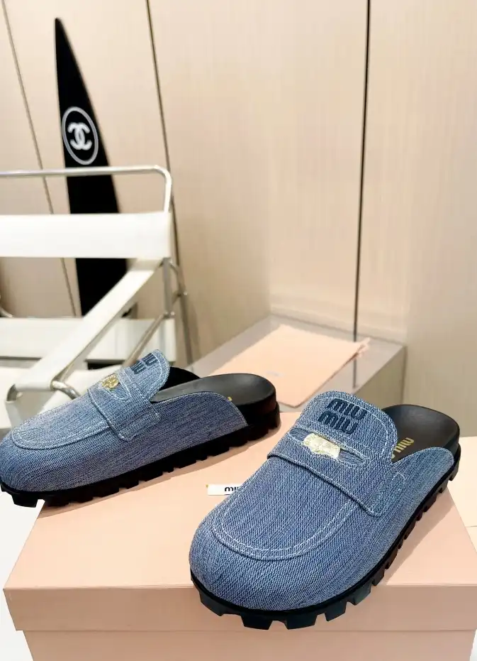 hype Miu Miu Slippers