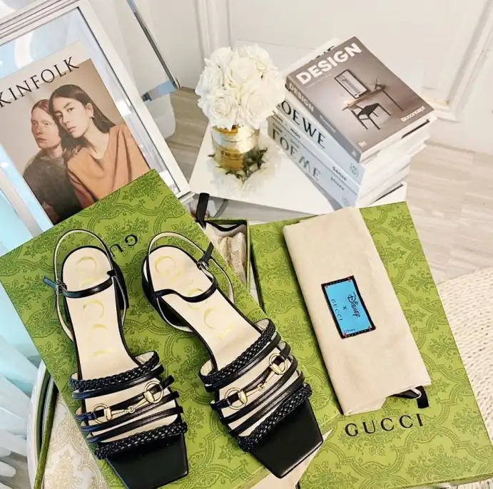 hype Gucci Sandals