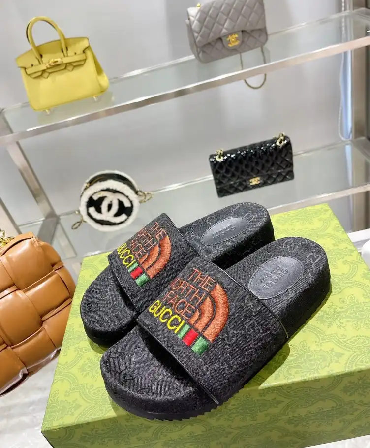 hype Gucci Slippers