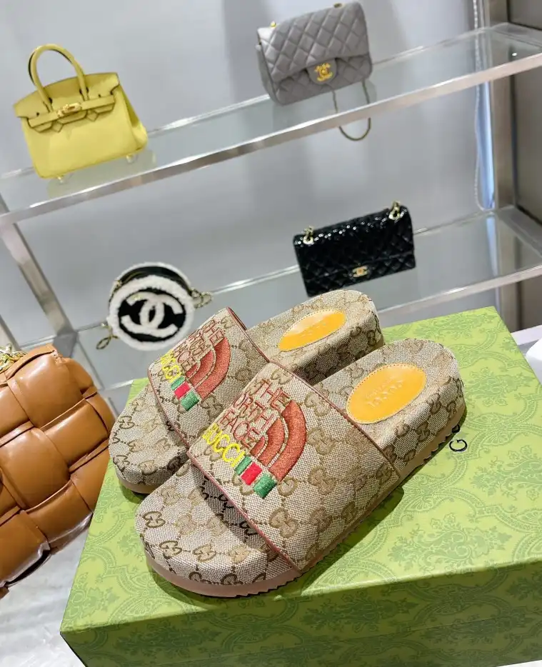 hype Gucci Slippers