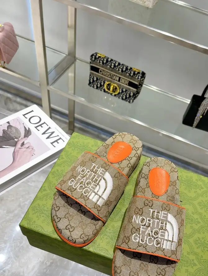 hype Gucci Slippers