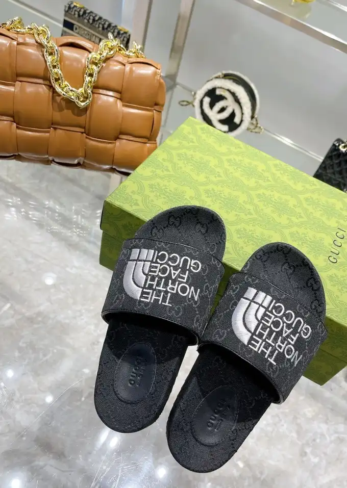 hype Gucci Slippers