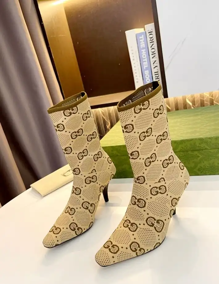 hype Gucci Boots