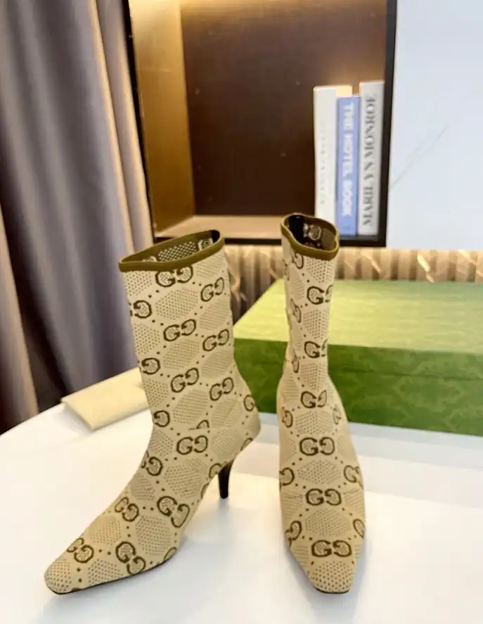 hype Gucci Boots