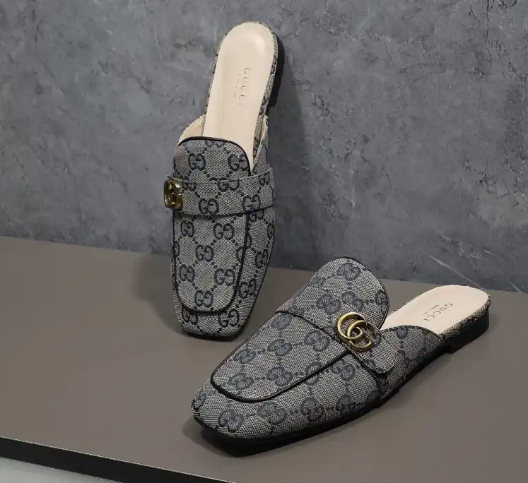 hype Gucci Slippers