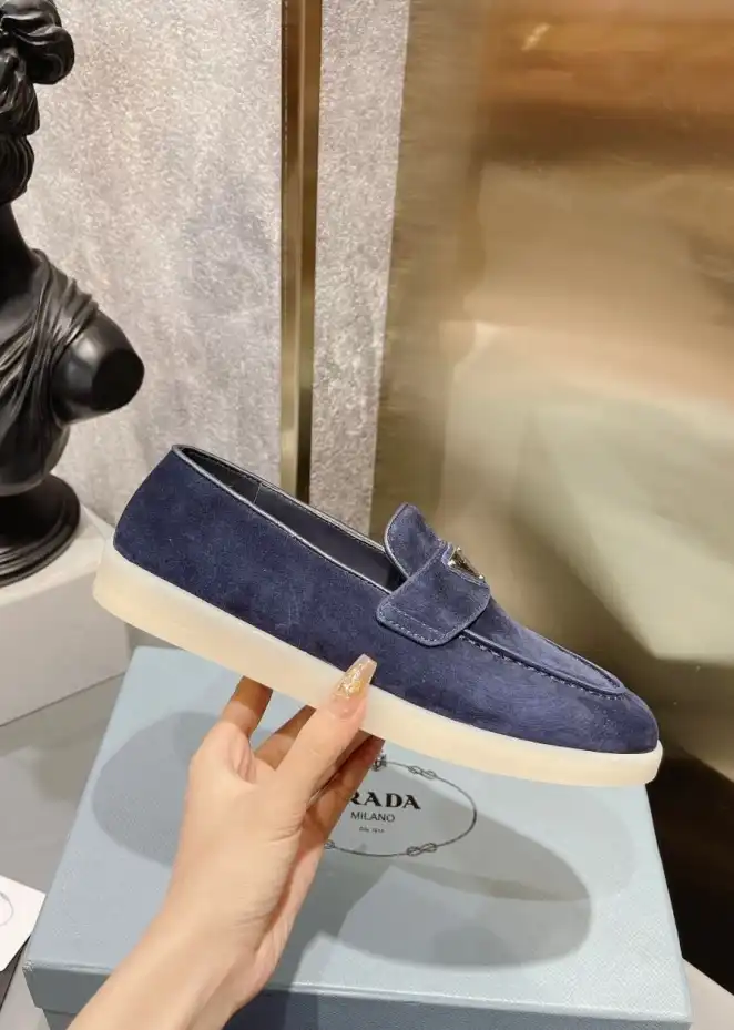 hype Prada Leather Shoes