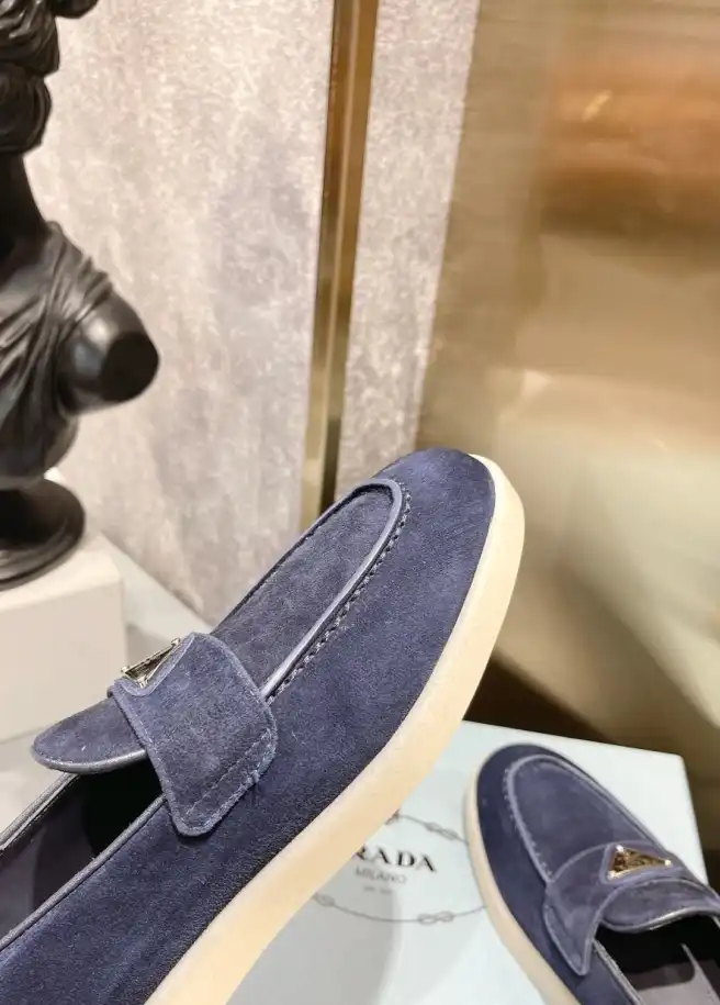 hype Prada Leather Shoes