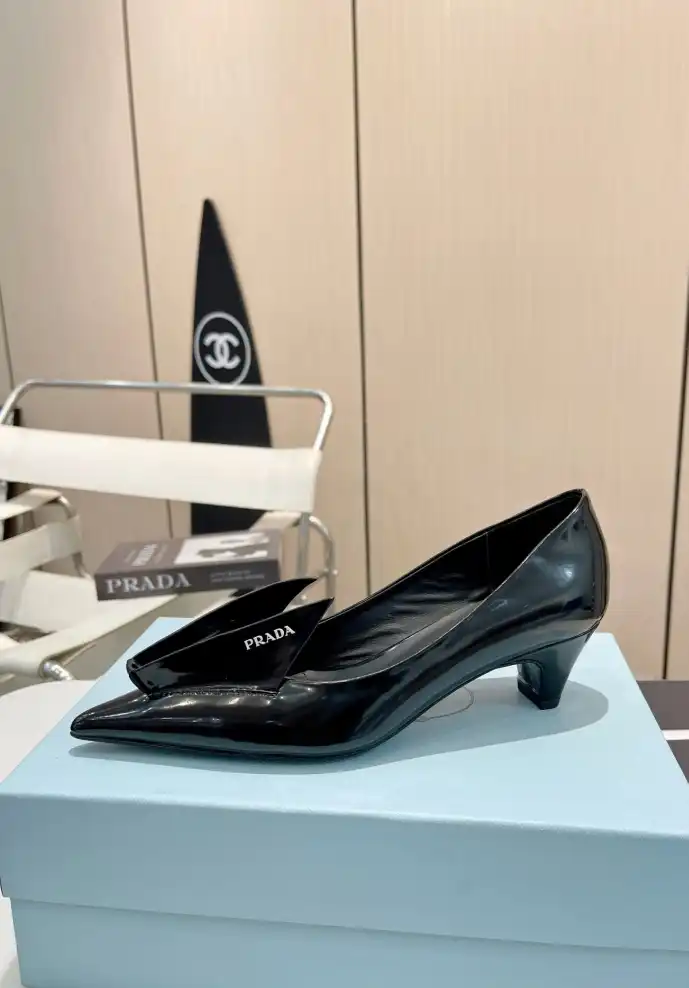 hype Prada flat shoes