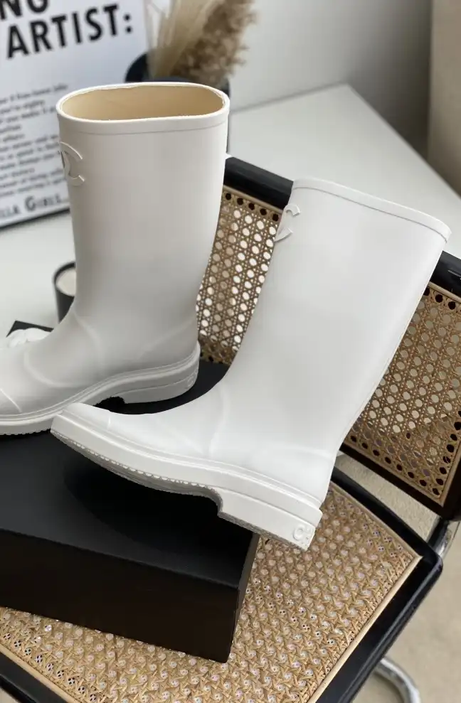 hype Chanel Boots