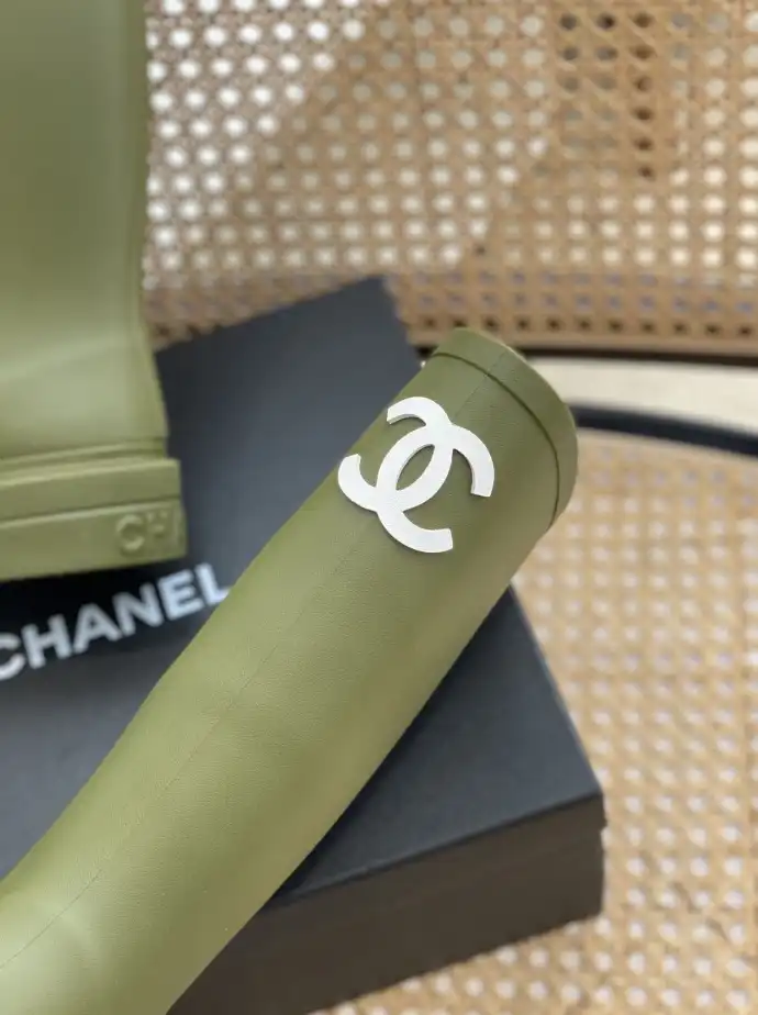 hype Chanel Boots