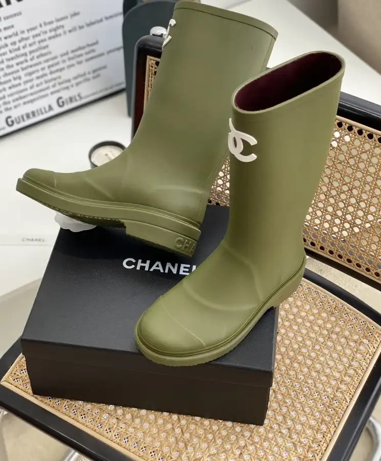 hype Chanel Boots