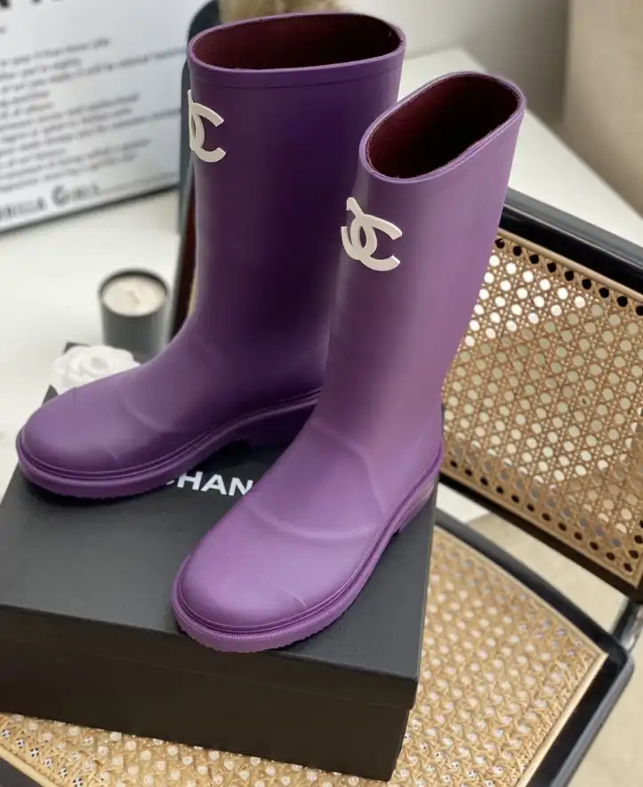 hype Chanel Boots