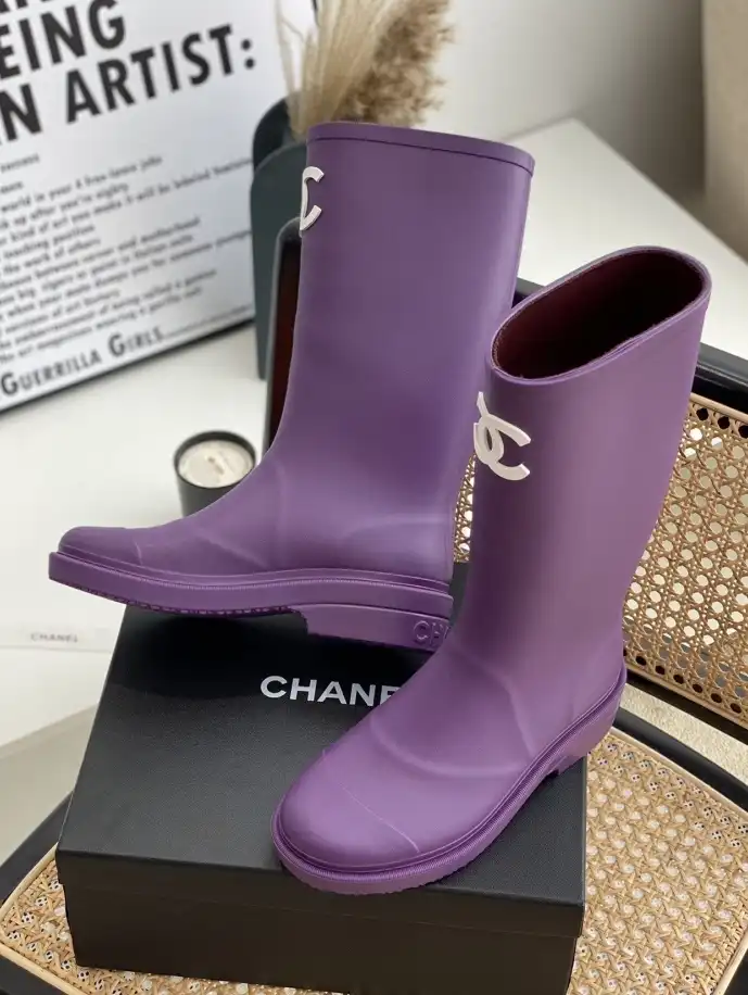 hype Chanel Boots