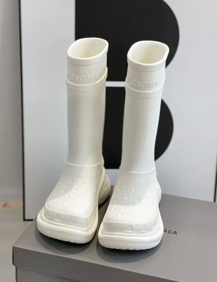 hype Balenciaga Boots